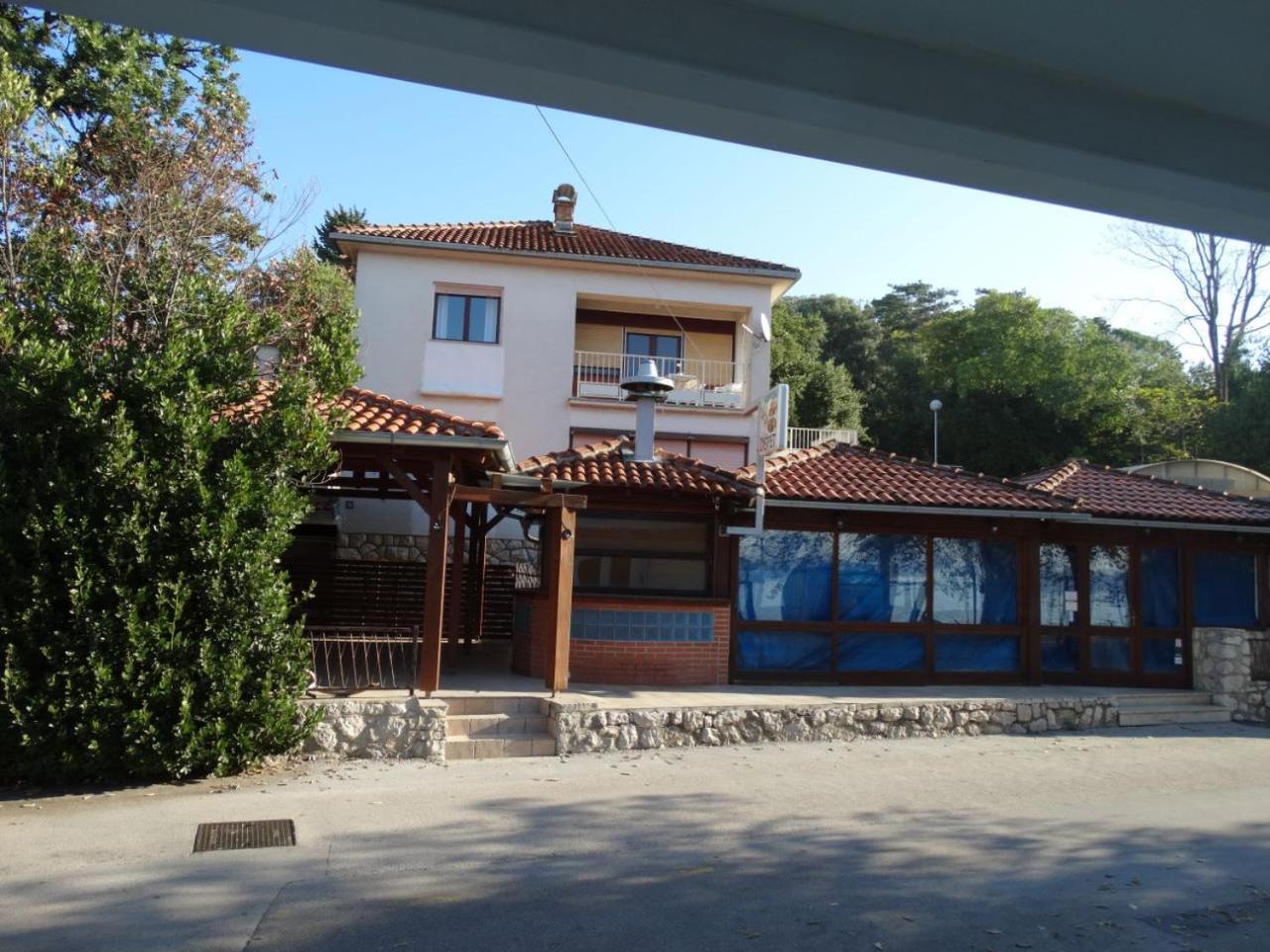 Appartamento Roni Crikvenica Esterno foto